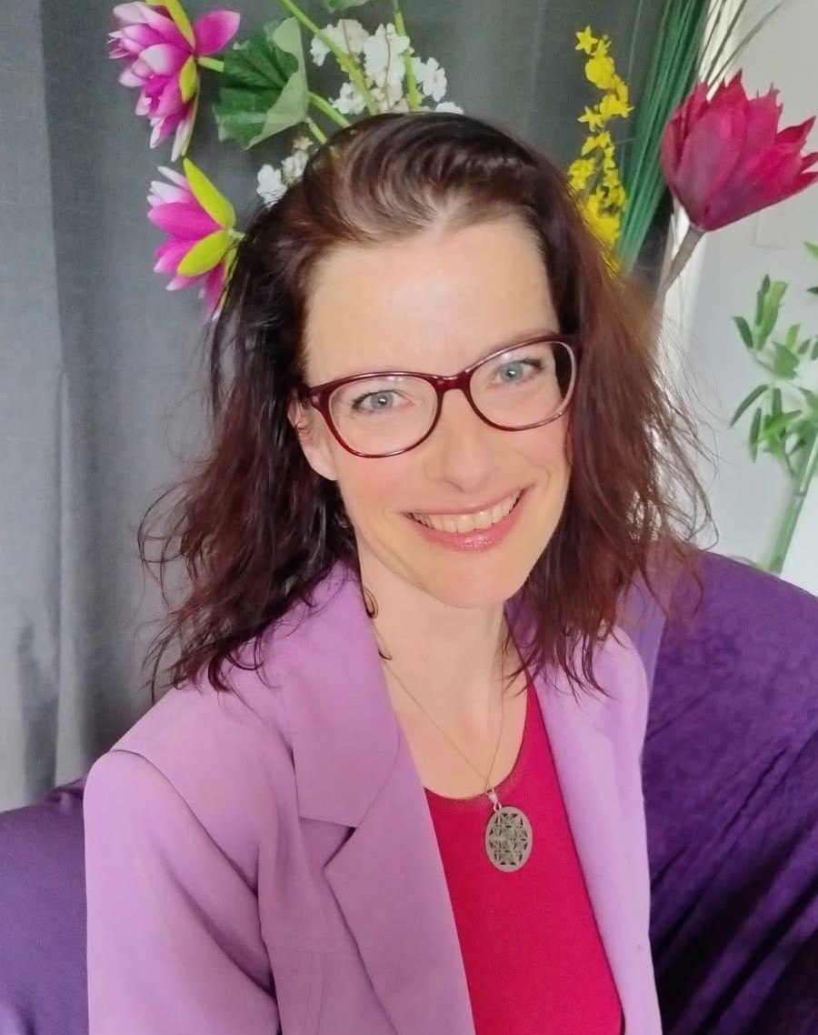 Krystal Hille Profile Photo