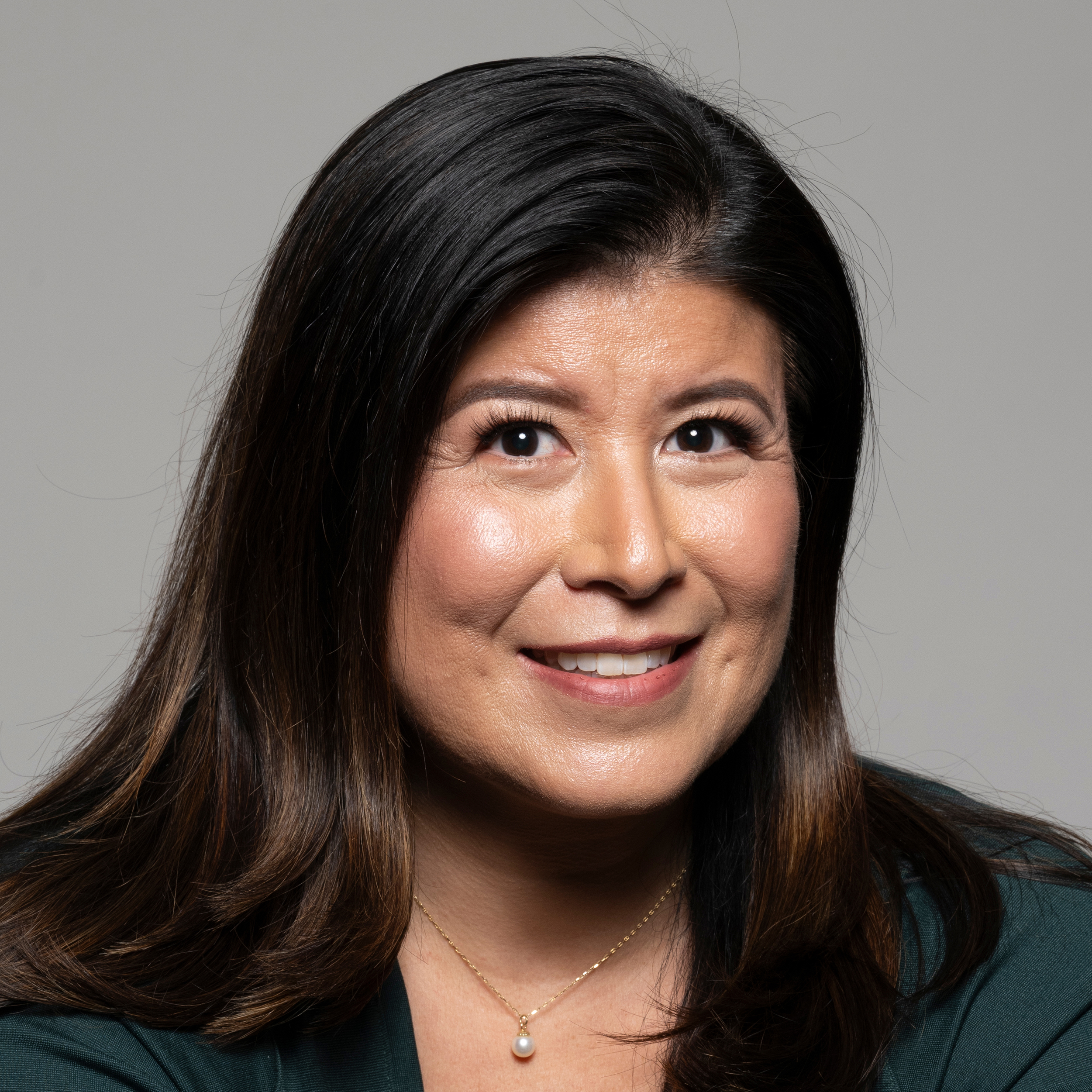 Sara Kehaulani Goo Profile Photo