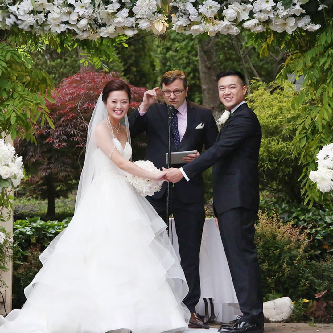 197: $500 for the Hour: The Wedding Officiant Side Hustle