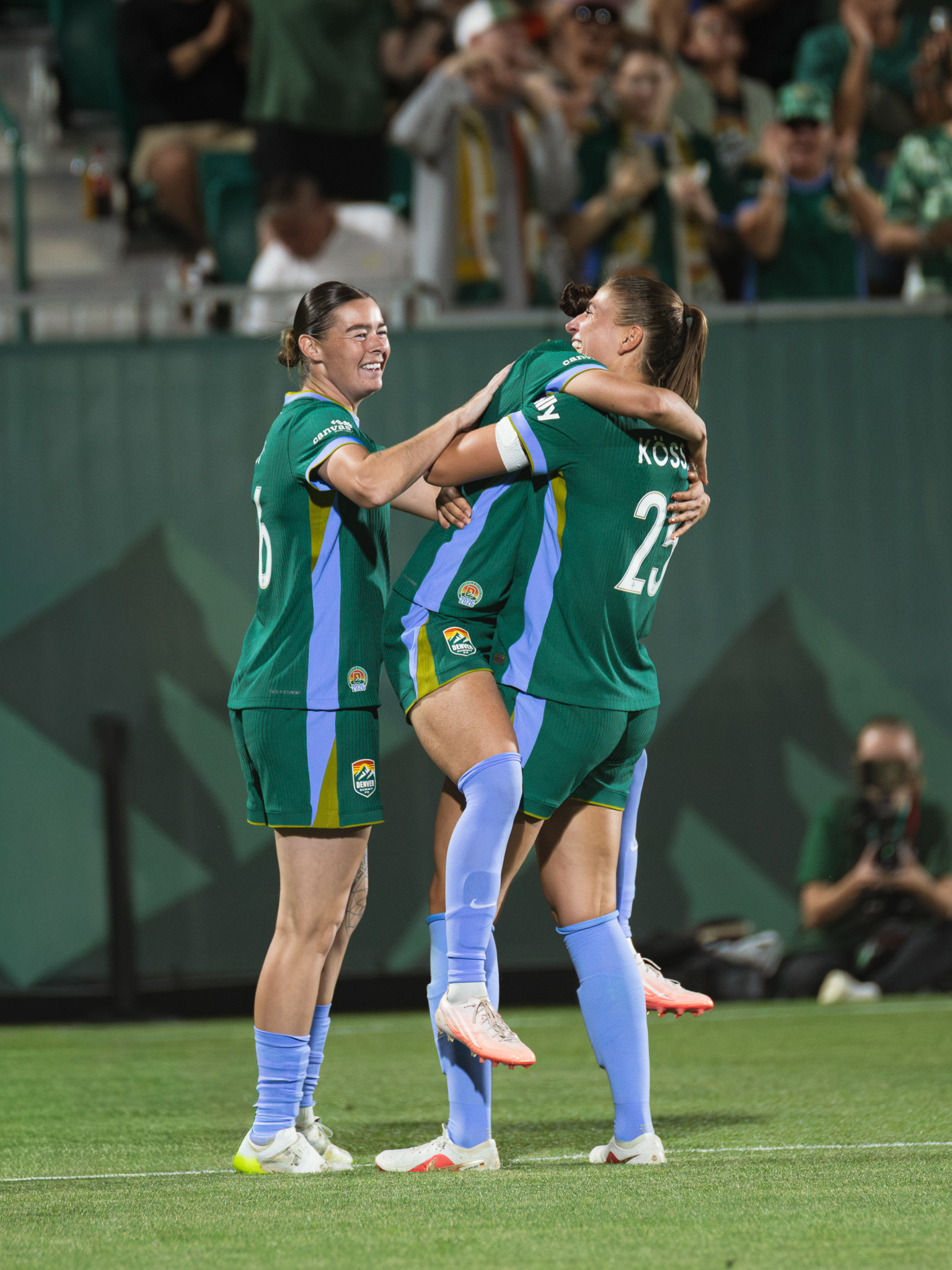 Denver Summit FC 6-1 Chicago Stars: Eight Goal Contributors, Two First Goals and a Playoff Path