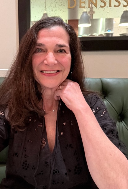 EP 248: FROM HOLLYWOOD TO BUILDING AND SELLING A BRAND WITH SARA STEIN
