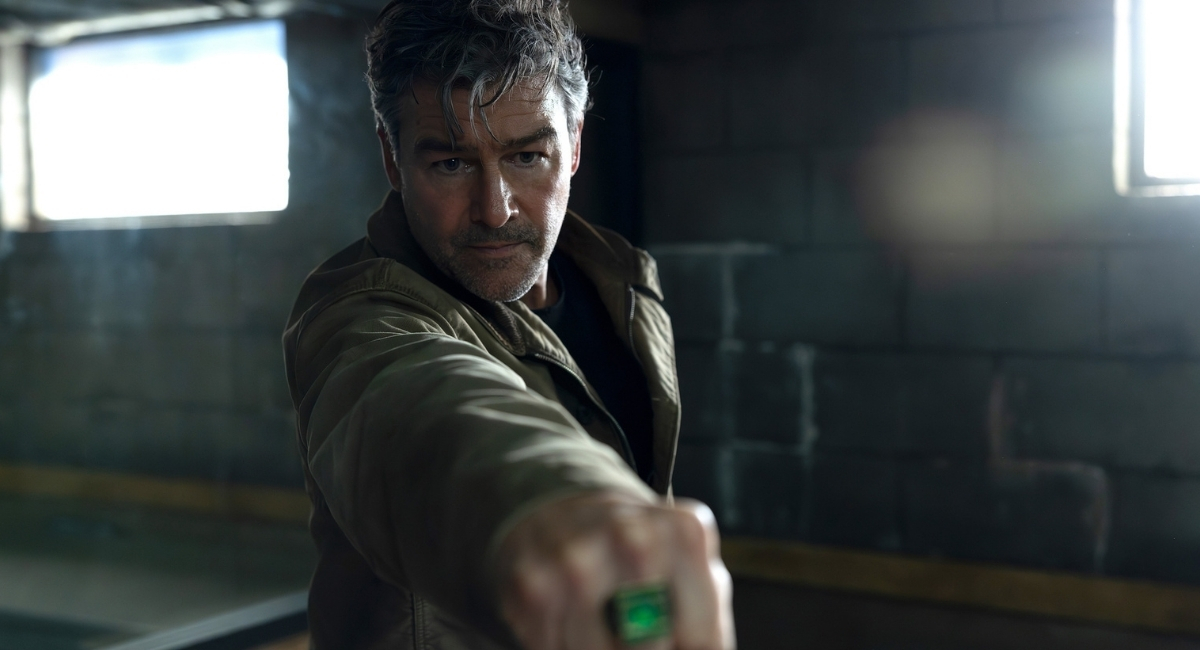 Kyle Chandler and Aaron Pierre on Finding Their Own Truth in Lanterns