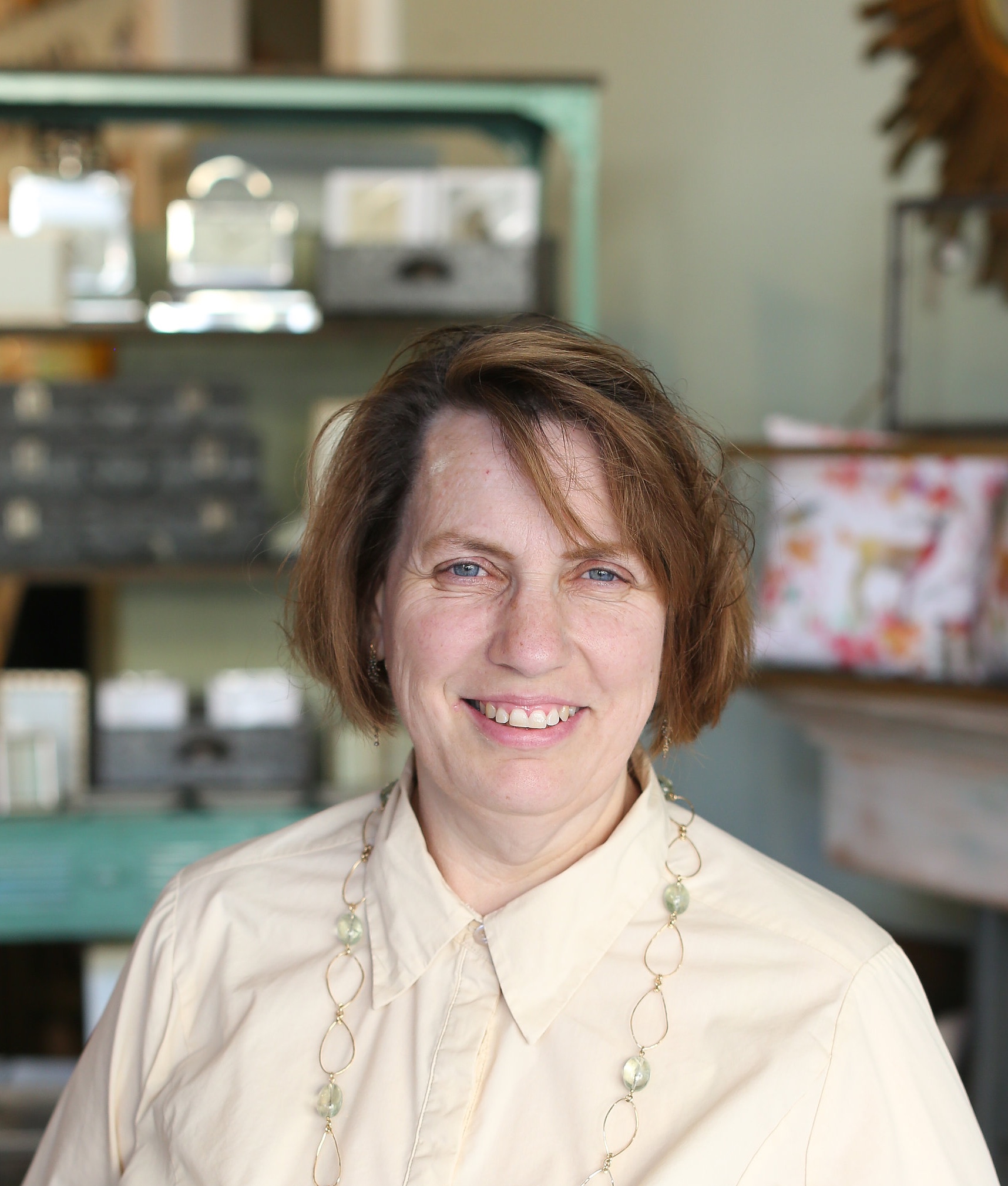 EP 246: REPLAY: DAISY'S MERCANTILE - BARBARA MOONEY