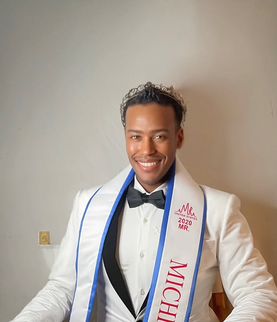 Hollis Morrissette Profile Photo