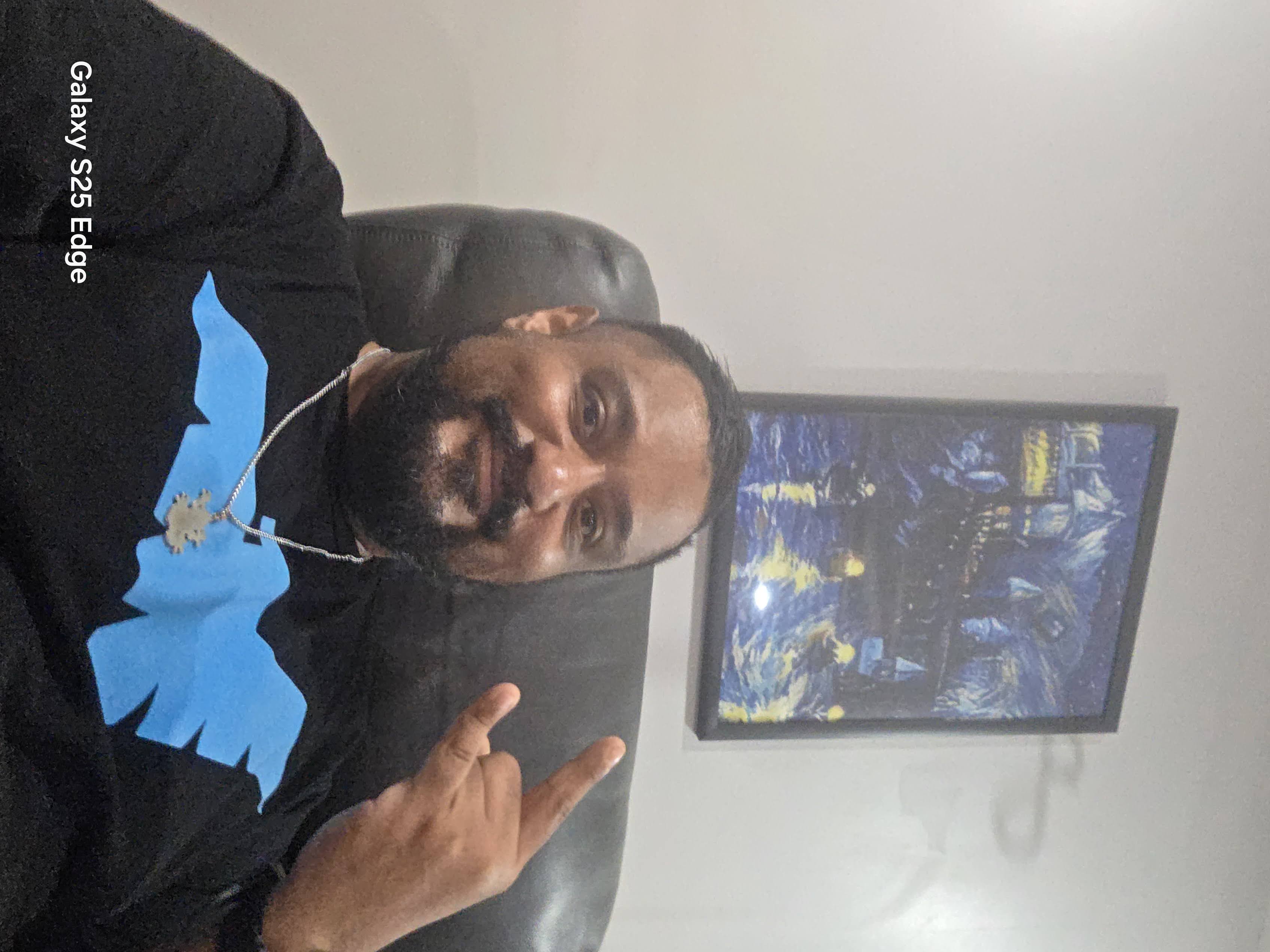 Louie Bee Profile Photo