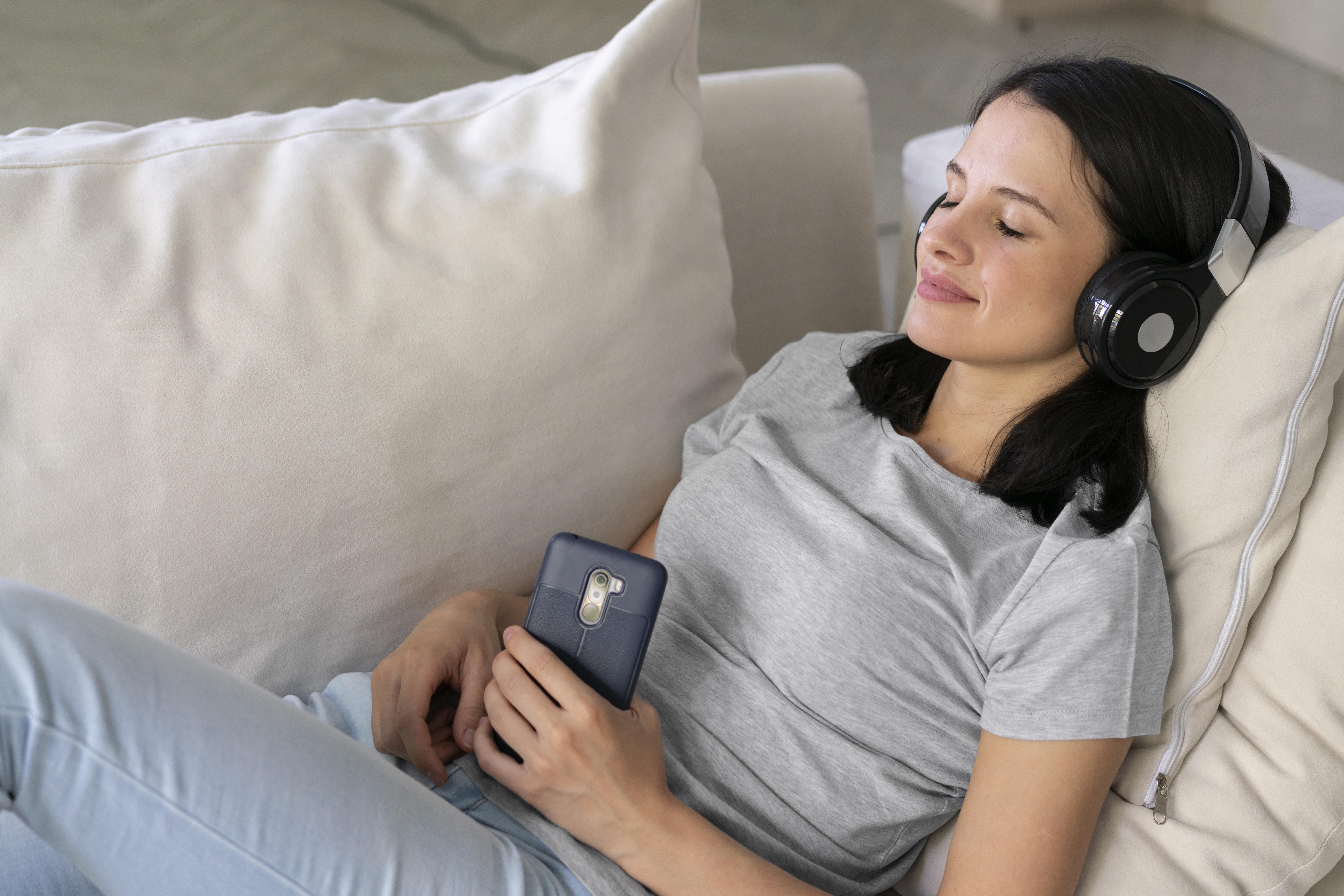 The Science of Sleep: How 432Hz Frequencies Calm Your Nervous System