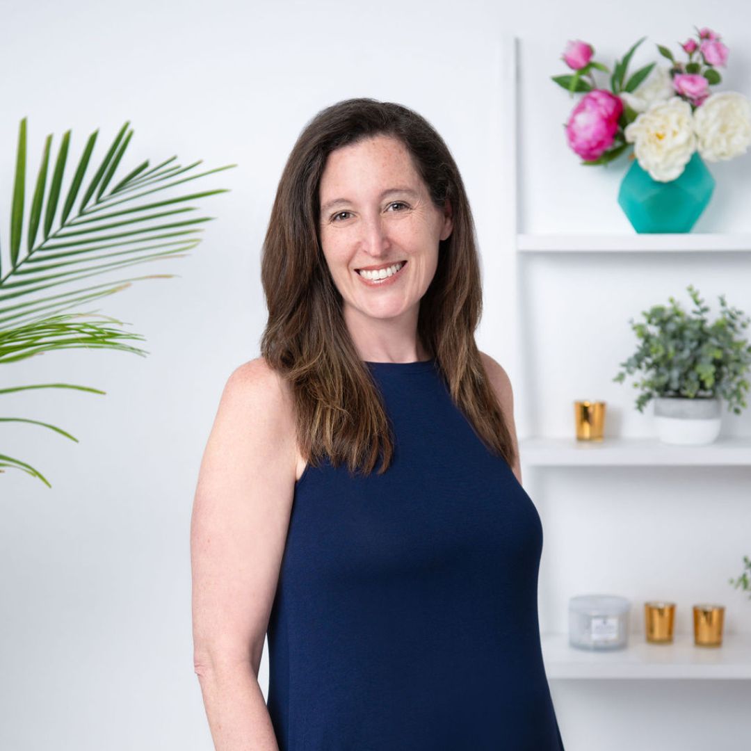 200: AI Didn't Kill the Virtual Assistant Side Hustle: Here's How to Start One